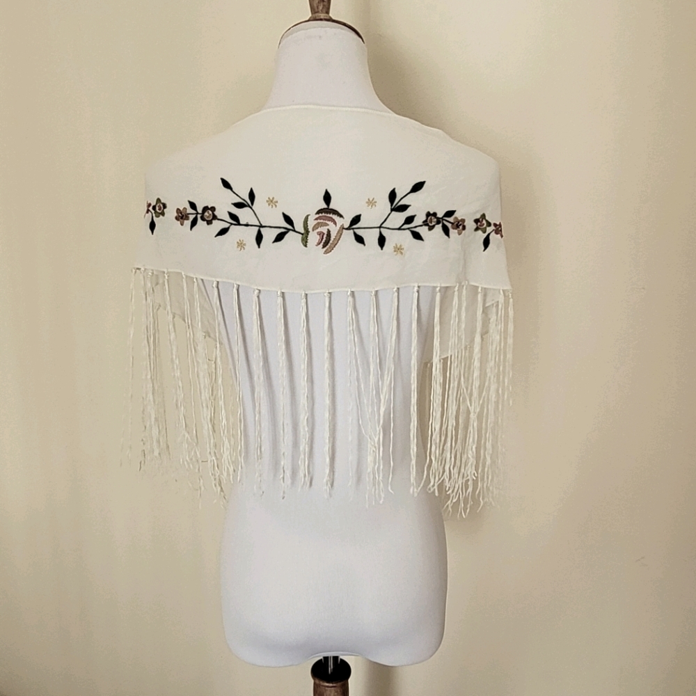 Vintage Boho Hippie Coastal Girl Festival White Floral Embriodered Fringe Wrap